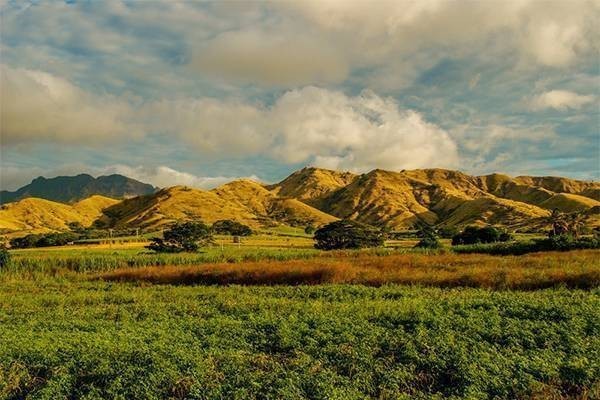 Hiking Sun Coast Fiji travel